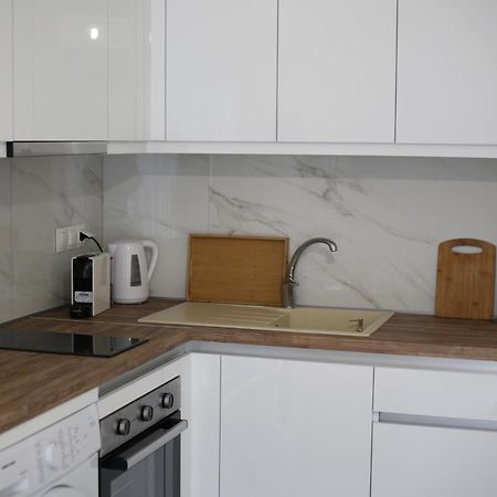 Our Home-Fully Renovated Apartments And Studios By The Sea Nikiti  Zewnętrze zdjęcie