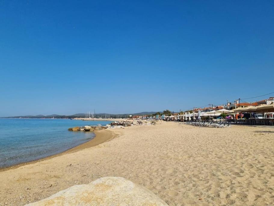 Our Home-Fully Renovated Apartments And Studios By The Sea Nikiti  Zewnętrze zdjęcie