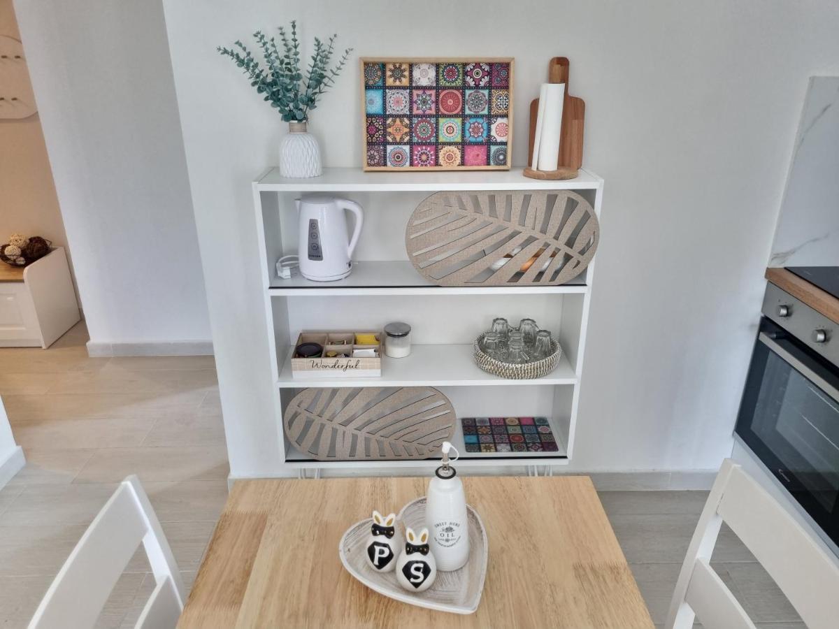 Our Home-Fully Renovated Apartments And Studios By The Sea Nikiti  Zewnętrze zdjęcie