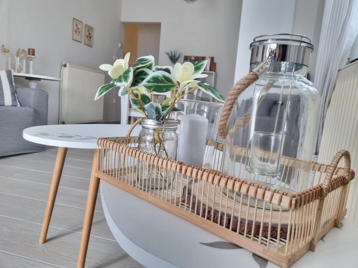 Our Home-Fully Renovated Apartments And Studios By The Sea Nikiti  Zewnętrze zdjęcie