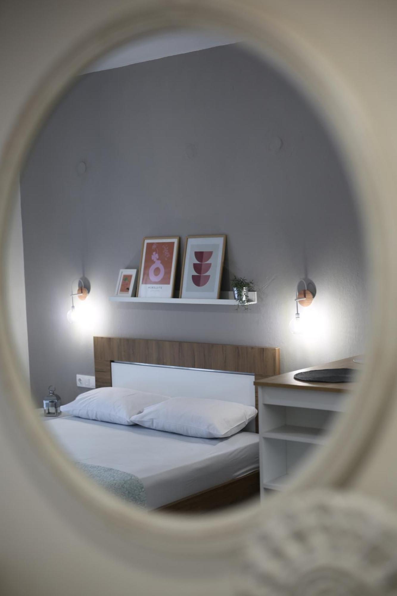 Our Home-Fully Renovated Apartments And Studios By The Sea Nikiti  Zewnętrze zdjęcie